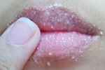 DR.HC All-Natural Lip Scrub & Mask (10g, 0.35 oz.) (with Panax Ginseng, Raspberry & Avocado) (Exfoliating, Anti-pigmentation, Anti-dryness, Plumping..